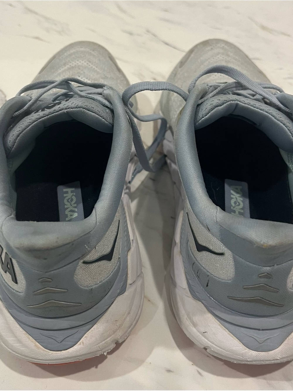 Hoka Arahi 6 Womens Running Shoes in Light Gray with Orange Accents - Picture 6 of 6